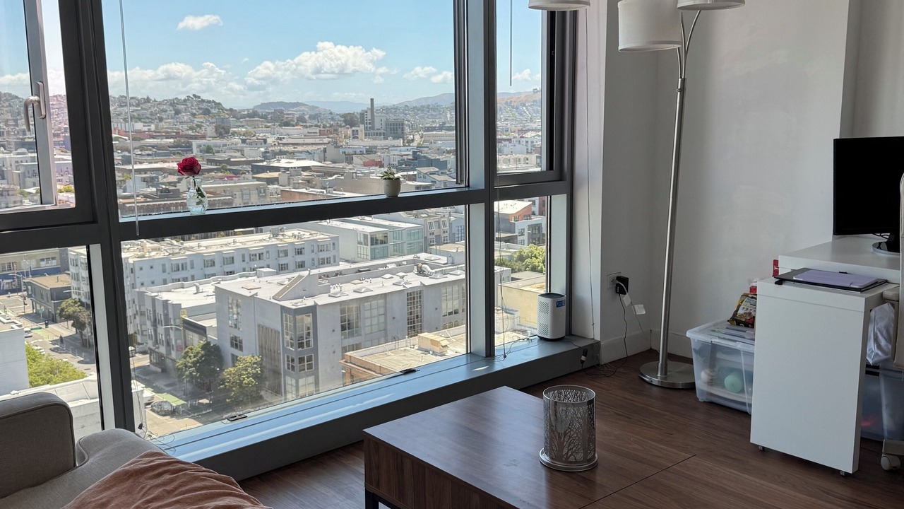 Photo of Livingroom in Downtown San Francisco
