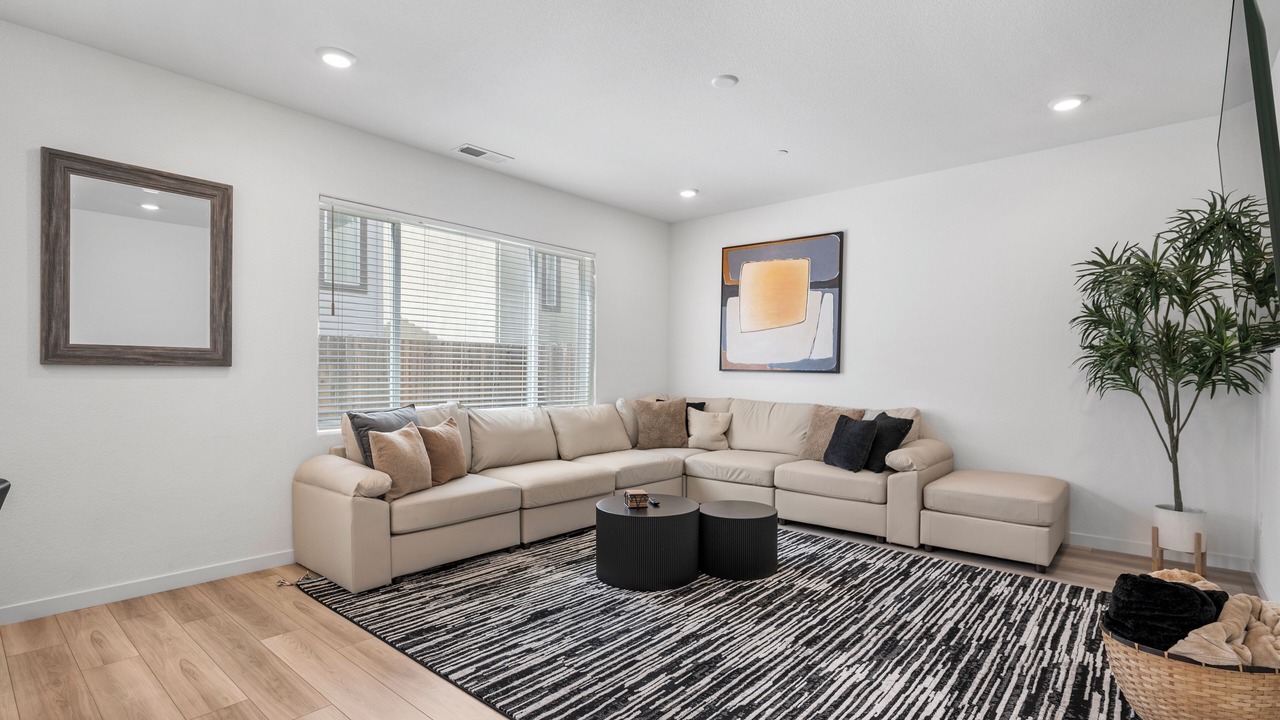 Photo of Livingroom in Folsom