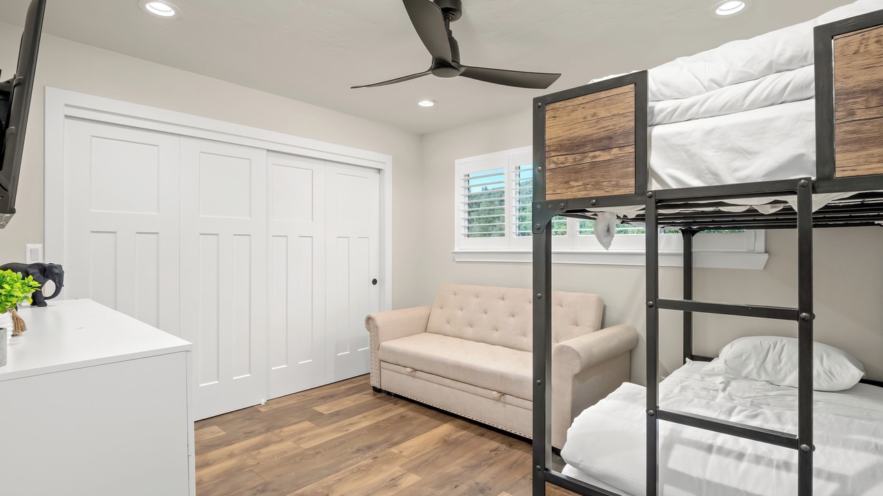 Photo of Bedroom in North Fork