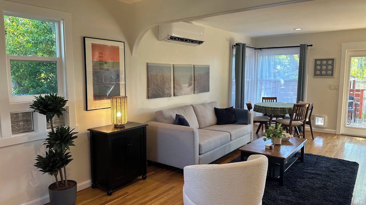 Photo of Livingroom in West Mesa