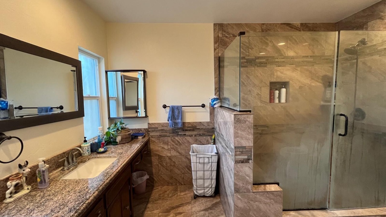 Photo of Bathroom in Reedley