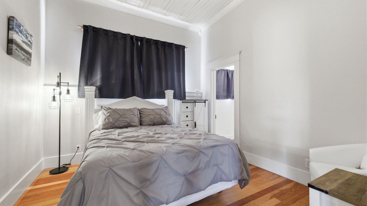 Photo of Bedroom in Angels Camp
