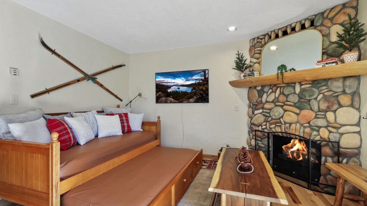 Photo of Livingroom in Tahoe Village