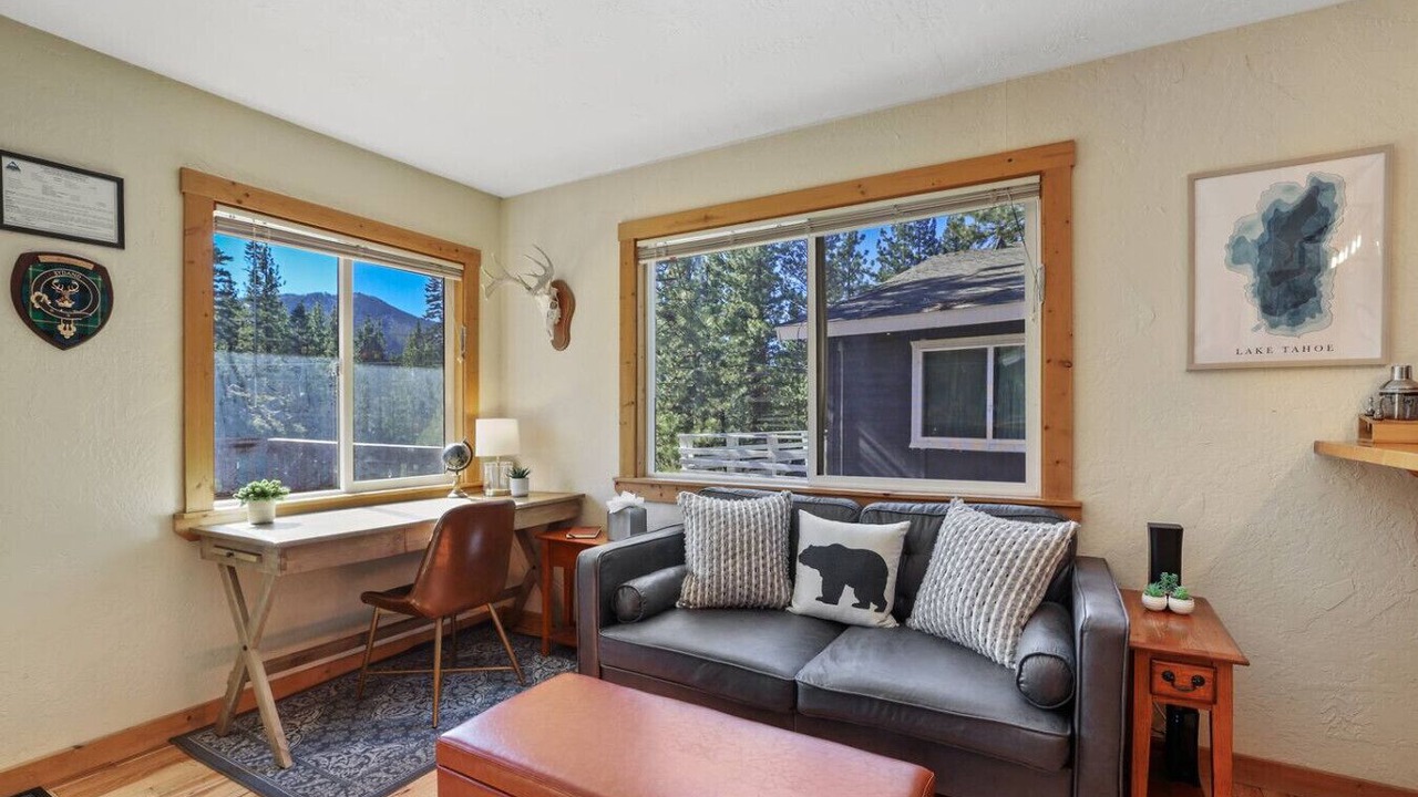Photo of Livingroom in Tahoe Village