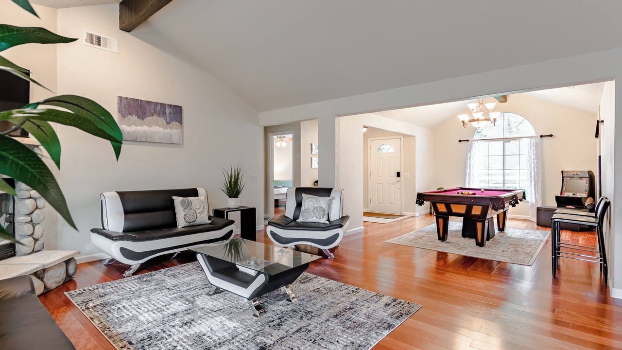 Photo of Bedroom in Oakhurst