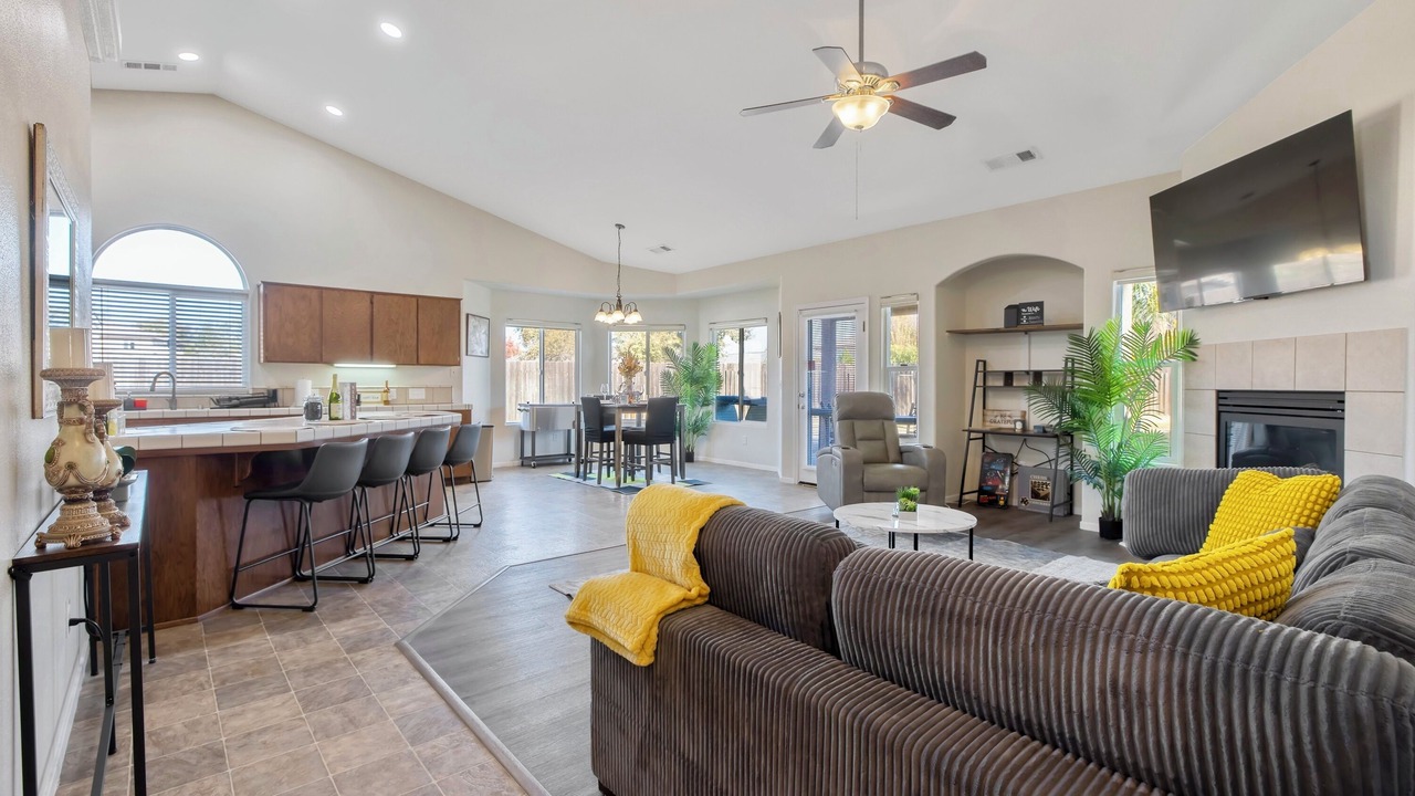 Photo of Livingroom in Visalia