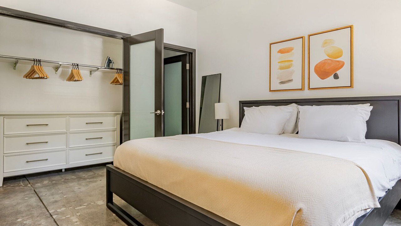 Photo of Bedroom in Historic Core