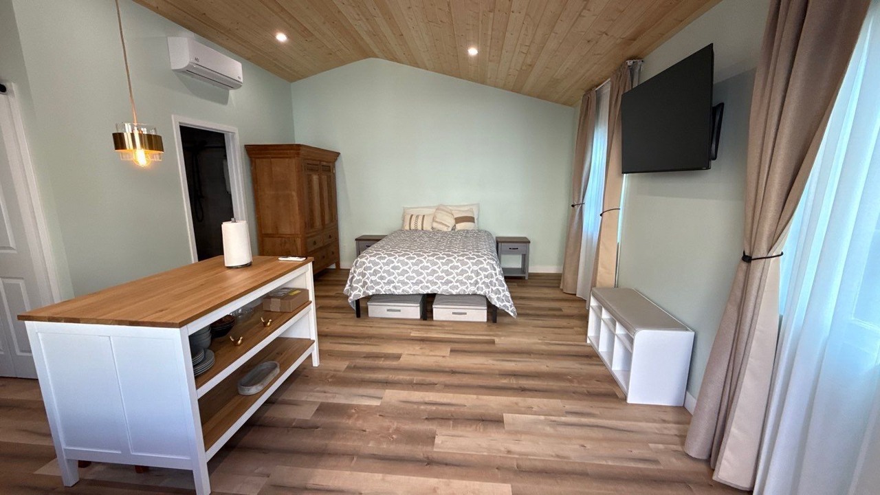 Photo of Bedroom in Lomita