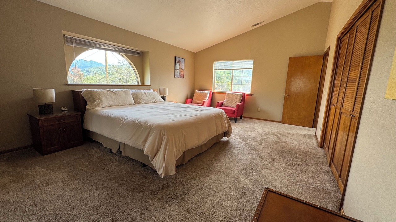 Photo of Bedroom in Three Rivers