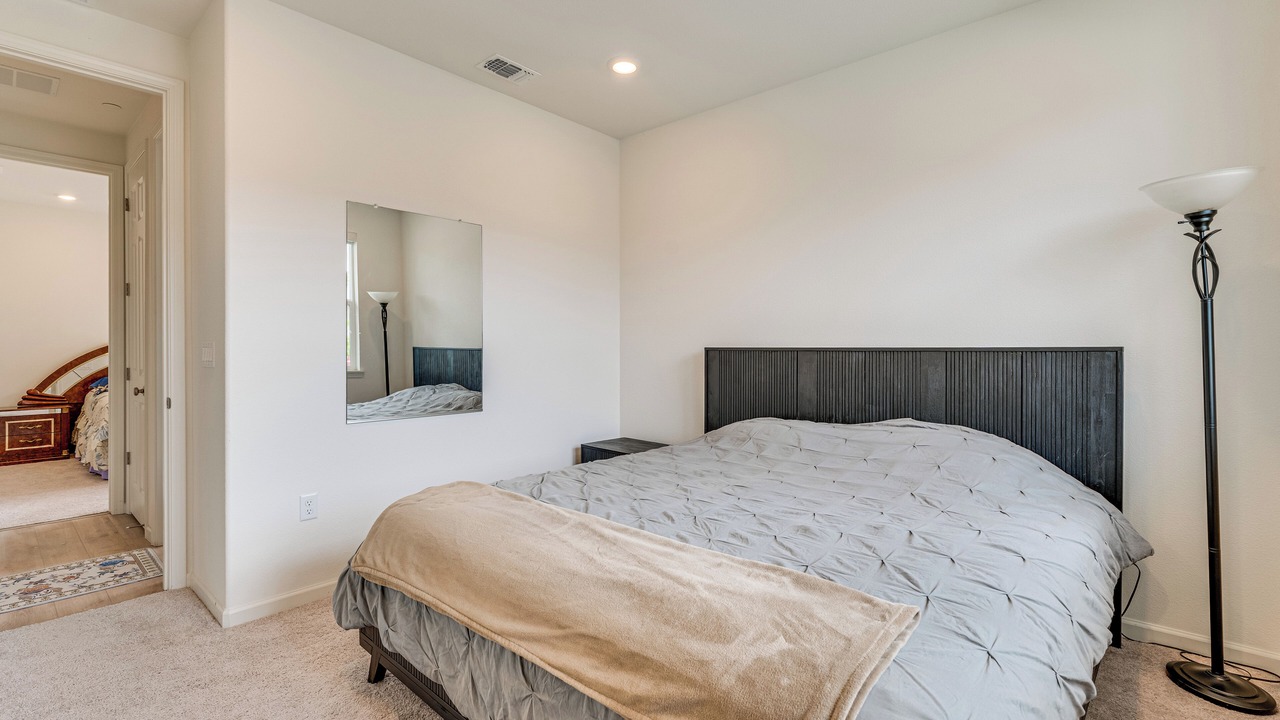Photo of Bedroom in Hollister