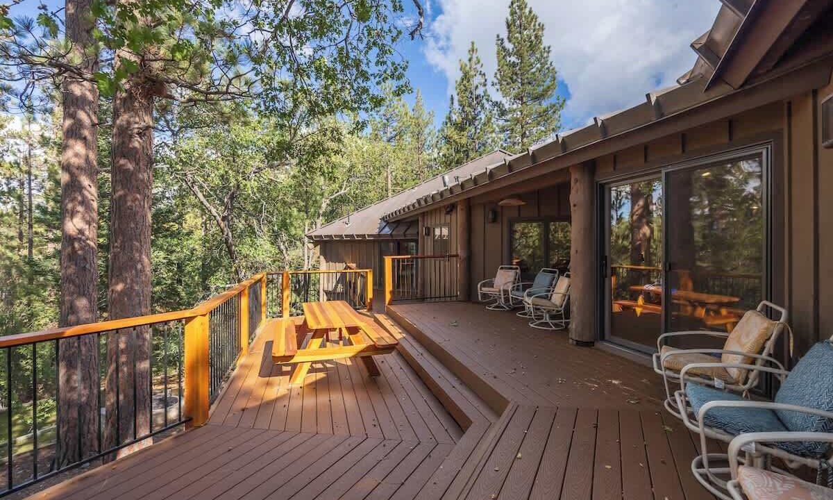 Photo of Patio Balcony in Evergreen Estates