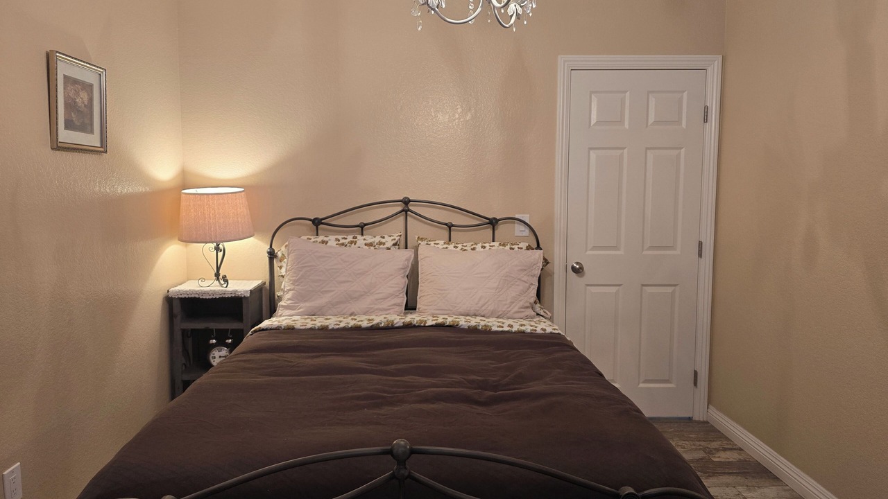 Photo of Bedroom in Templeton