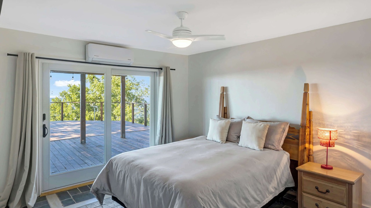 Photo of Bedroom in Los Gatos