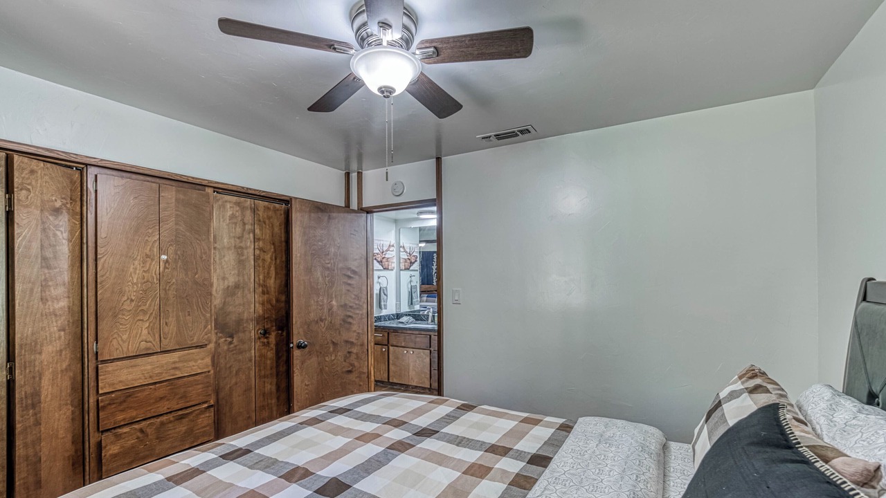 Photo of Bedroom in Sierra Cedars
