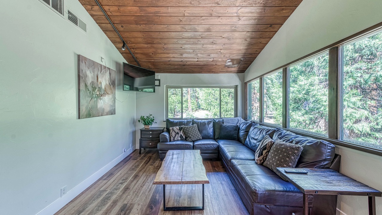 Photo of Livingroom in Sierra Cedars