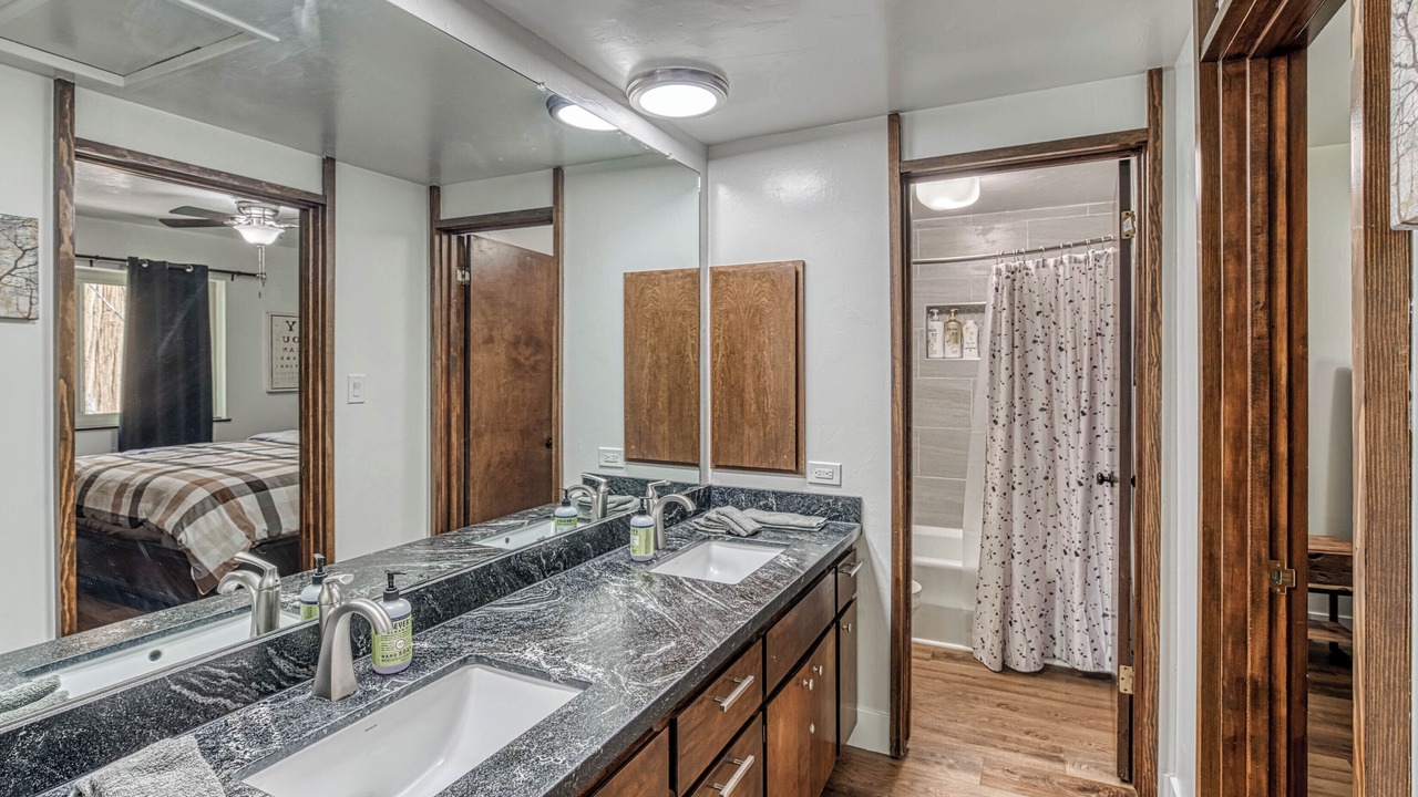 Photo of Bathroom in Sierra Cedars