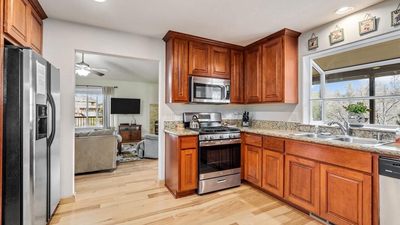 Photo of Kitchen in Groveland