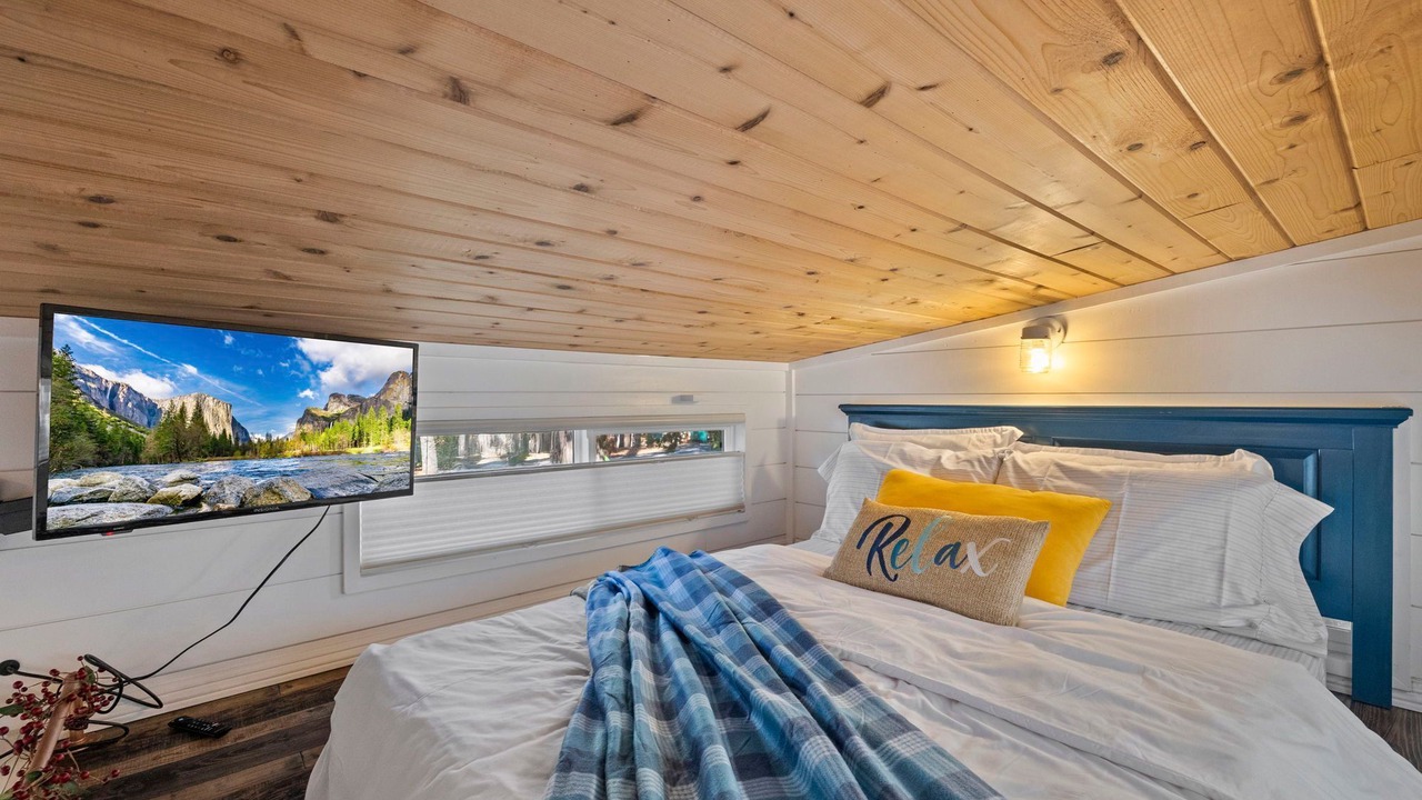Photo of Bedroom in Phoenix Lake-Cedar Ridge