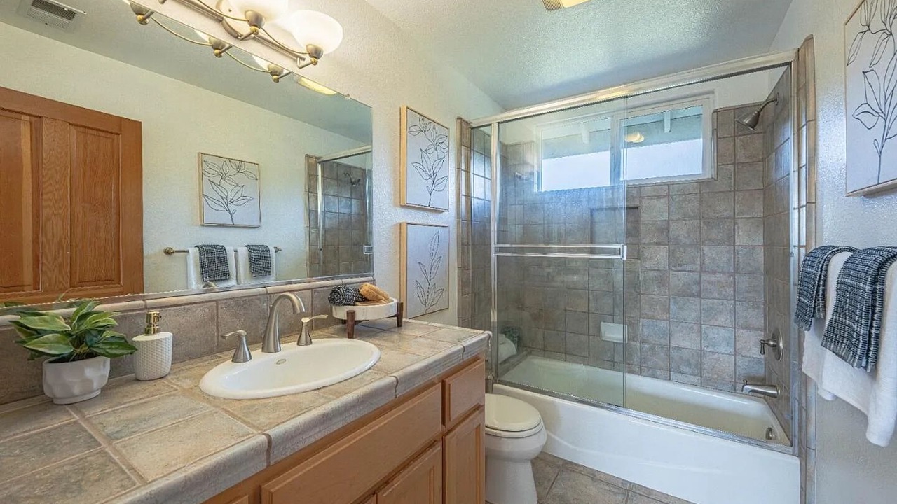 Photo of Bathroom in Aromas