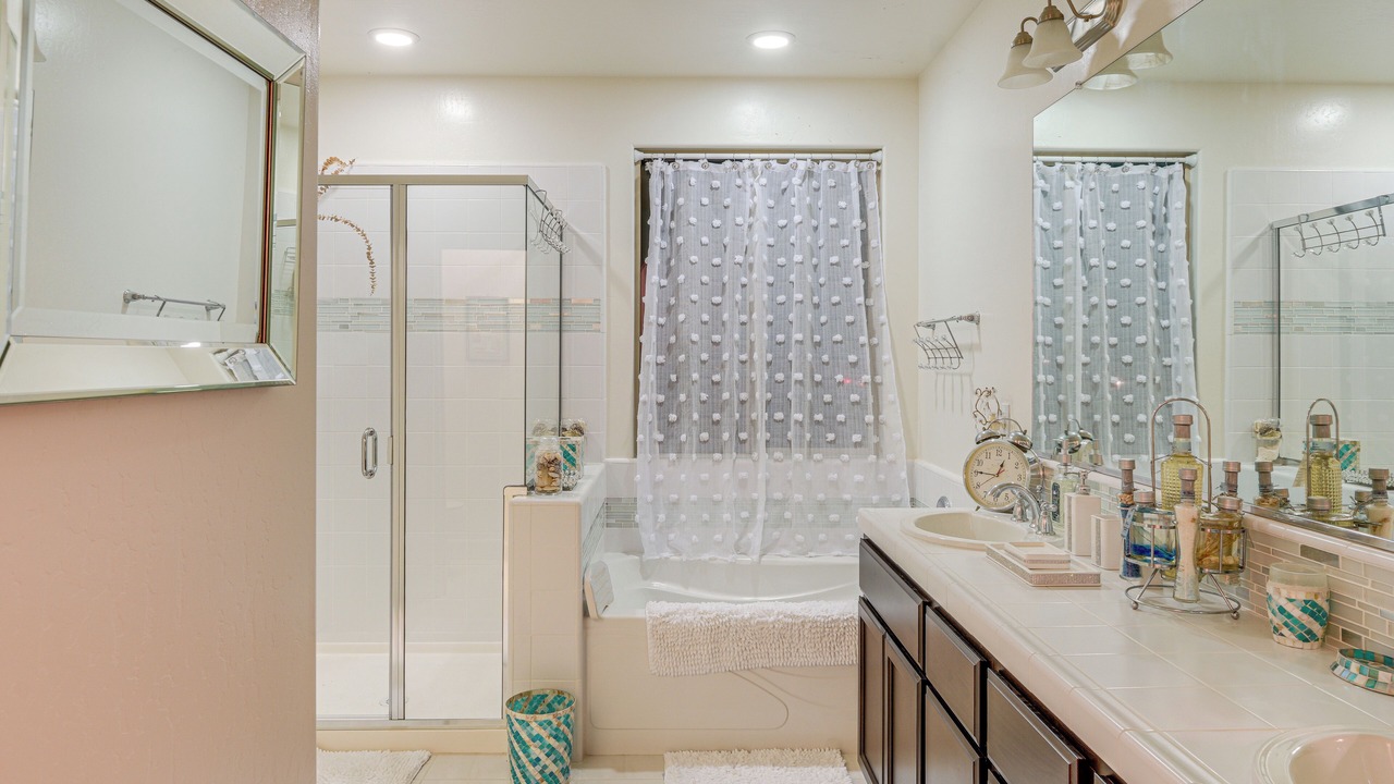 Photo of Bathroom in Rosedale