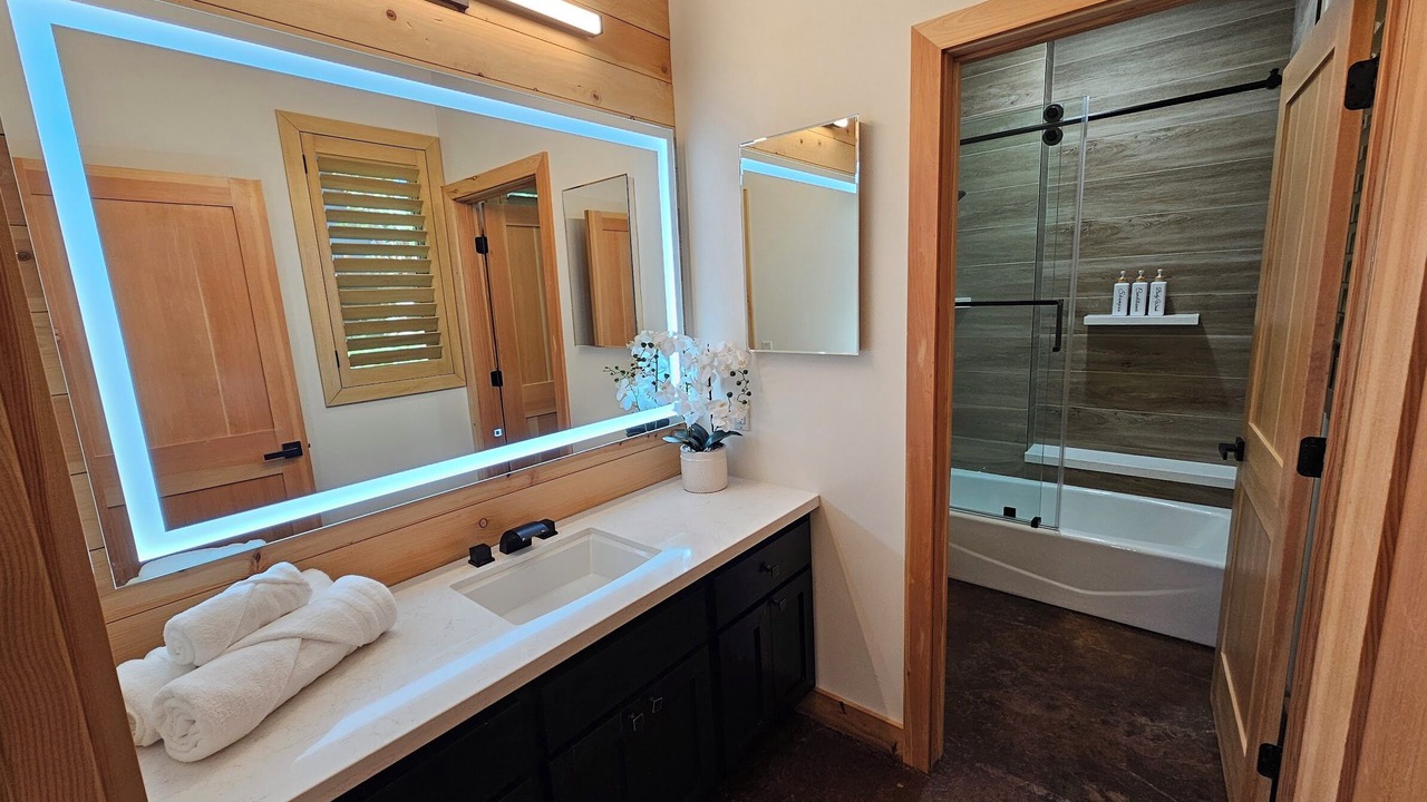 Photo of Bathroom in Mi-Wuk Village