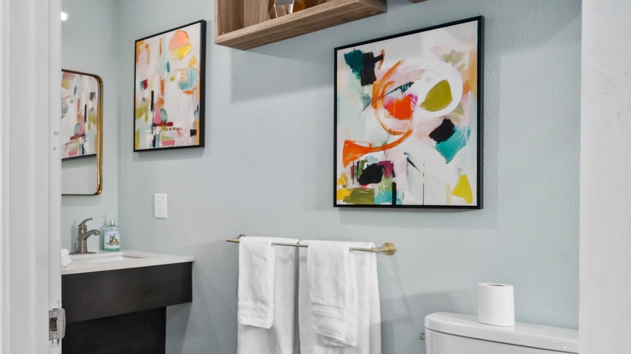 Photo of Bathroom in Mono Vista
