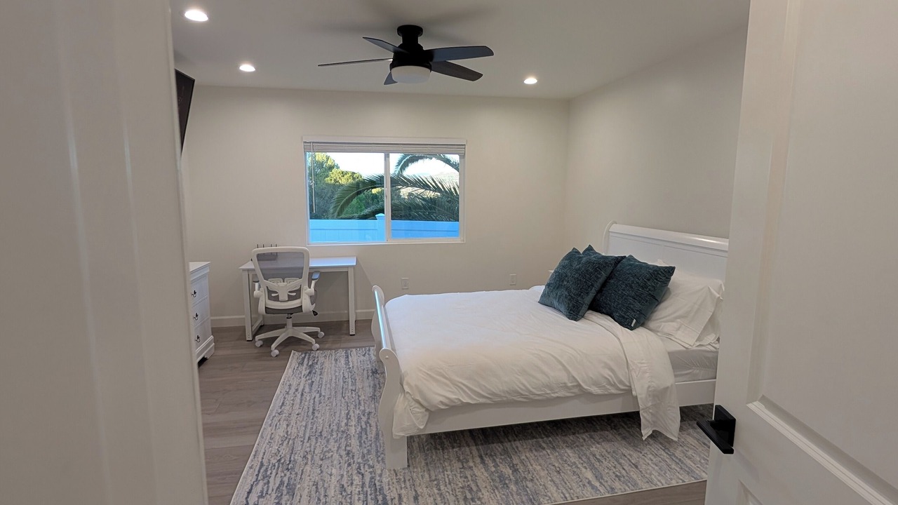 Photo of Bedroom in Santa Clarita