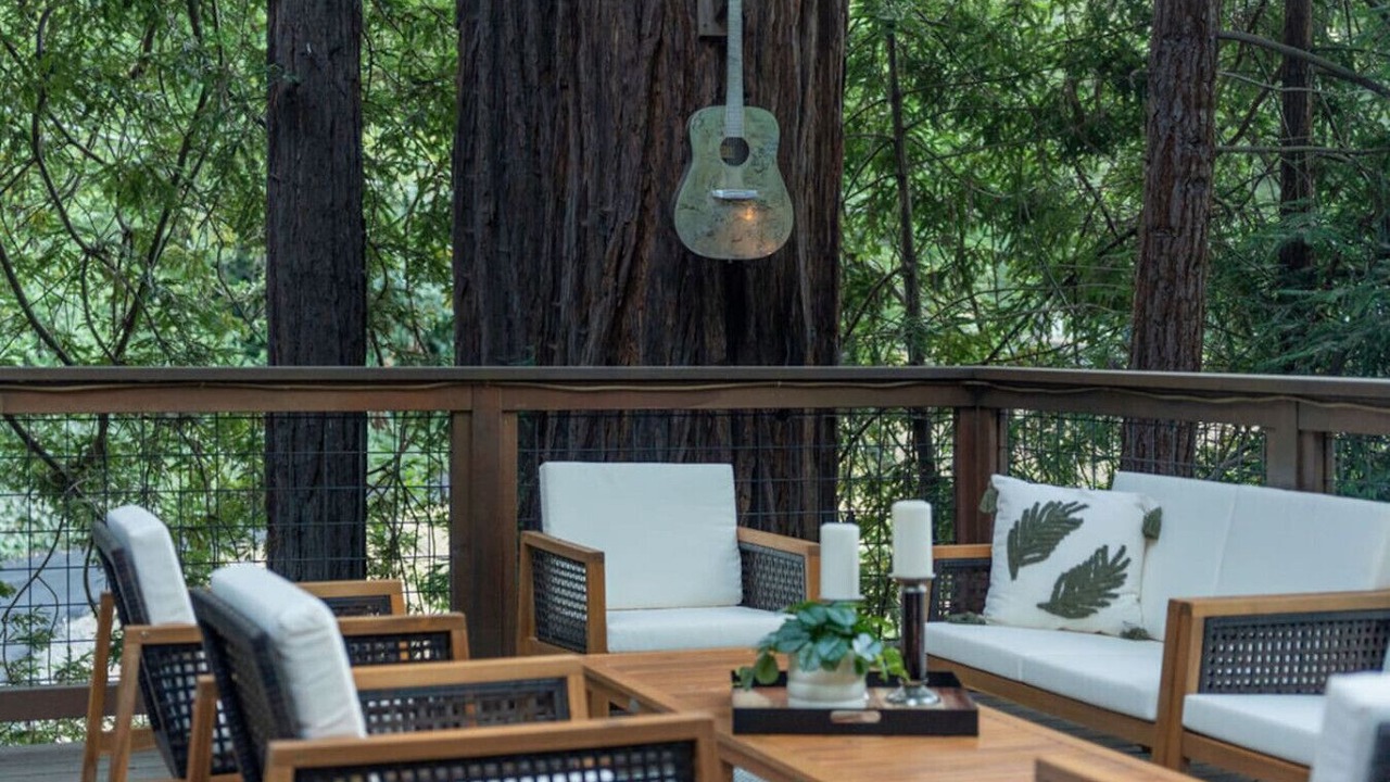 Photo of Outdoor in Lexington Hills