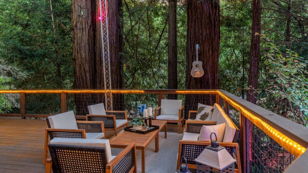 Photo of Outdoor in Lexington Hills