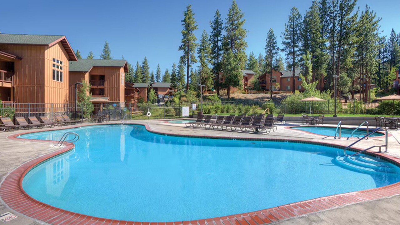 Photo of Outdoor in Round Hill Village