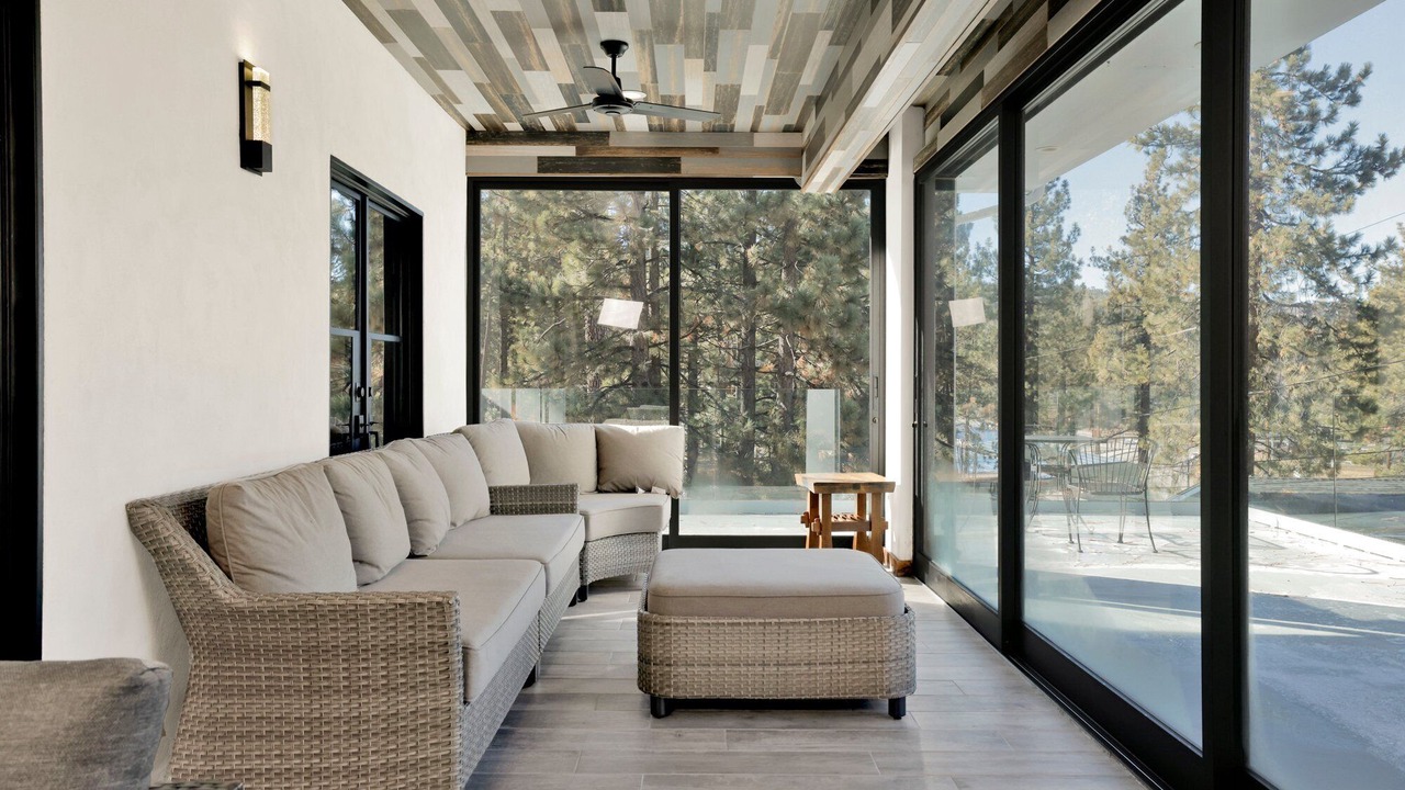 Photo of Livingroom in The Village