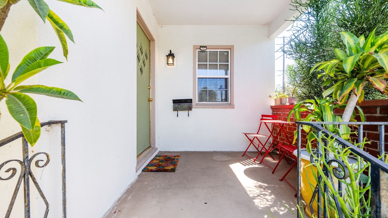 Photo of Patio Balcony in Circle Area