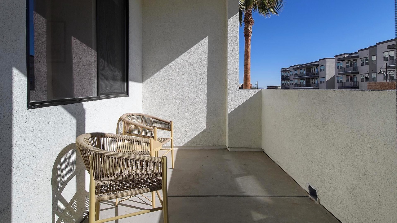 Photo of Patio Balcony in Rhodes Ranch