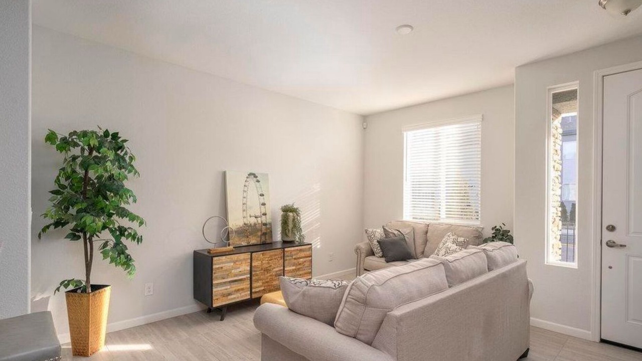 Photo of Livingroom in Carson City