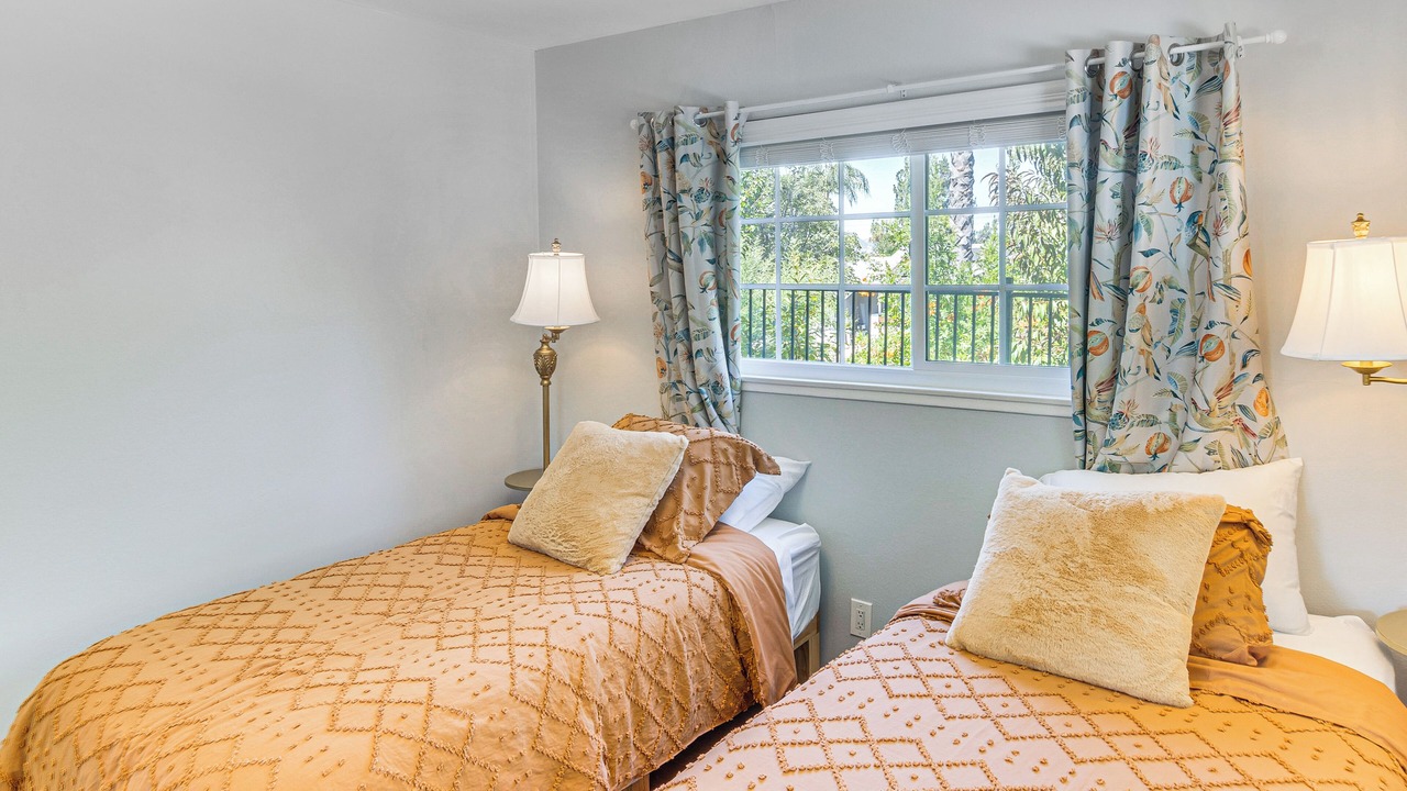 Photo of Bedroom in Canoga Park