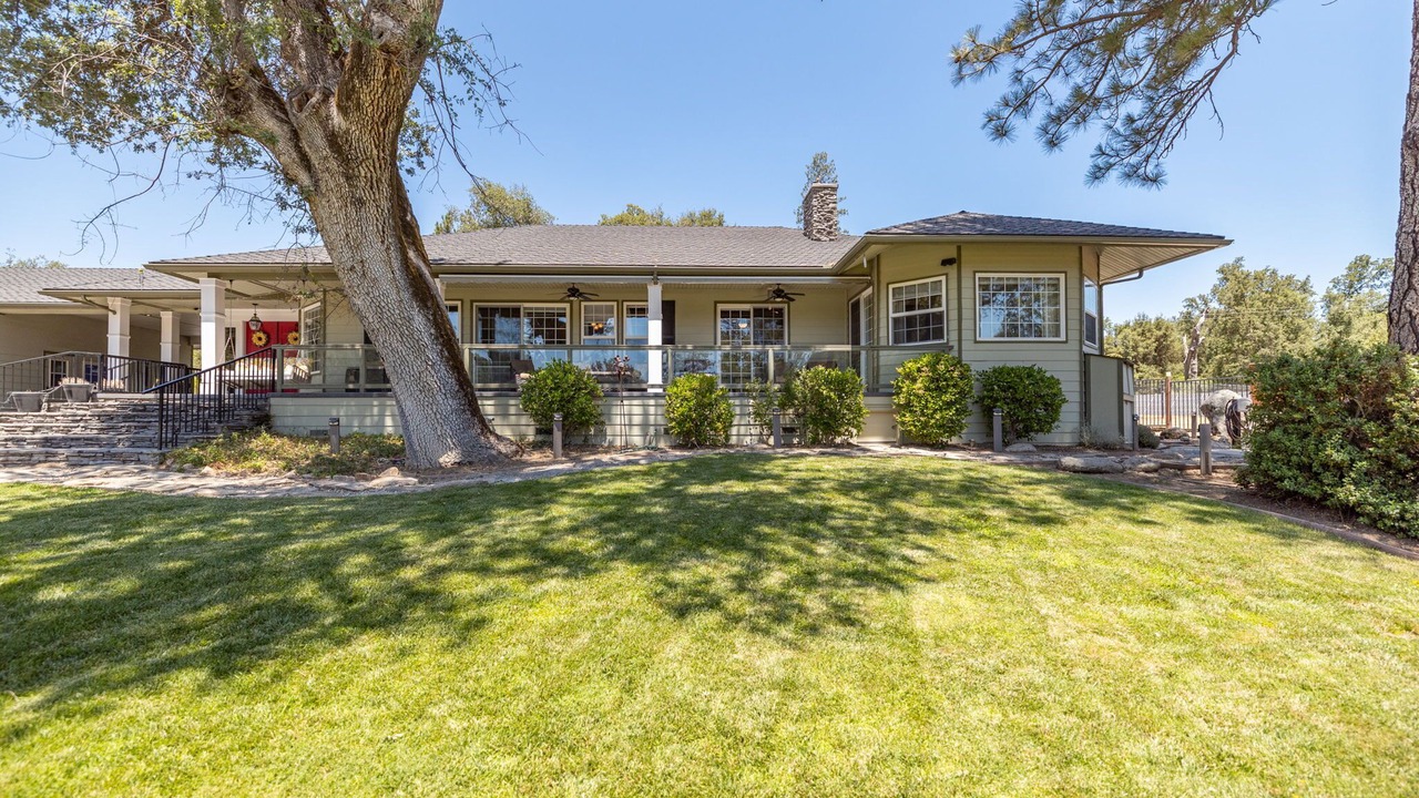 Photo of Outdoor in Oakhurst