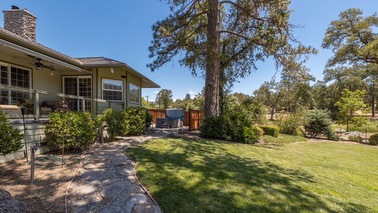 Photo of Patio Balcony in Oakhurst