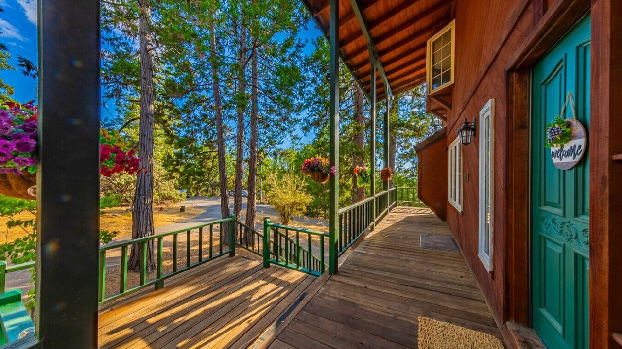 Photo of Outdoor in Oakhurst