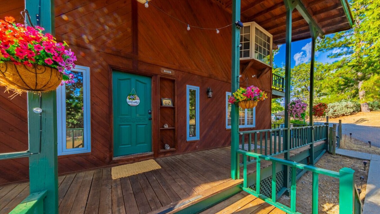 Photo of Patio Balcony in Oakhurst