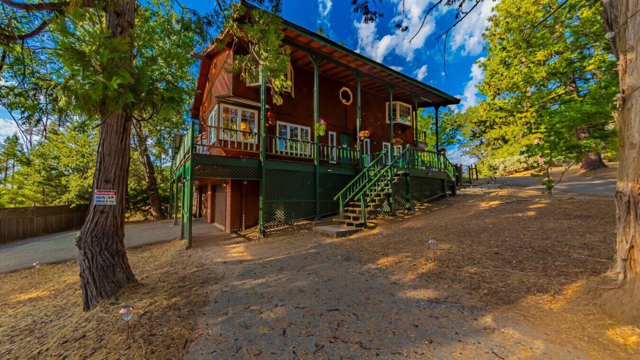 Photo of Outdoor in Oakhurst