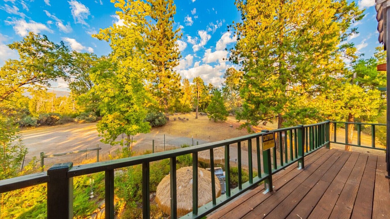 Photo of Outdoor in Oakhurst