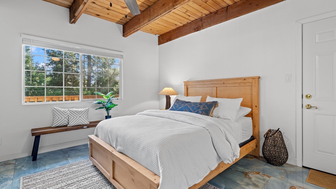Photo of Bedroom in Pollock Pines