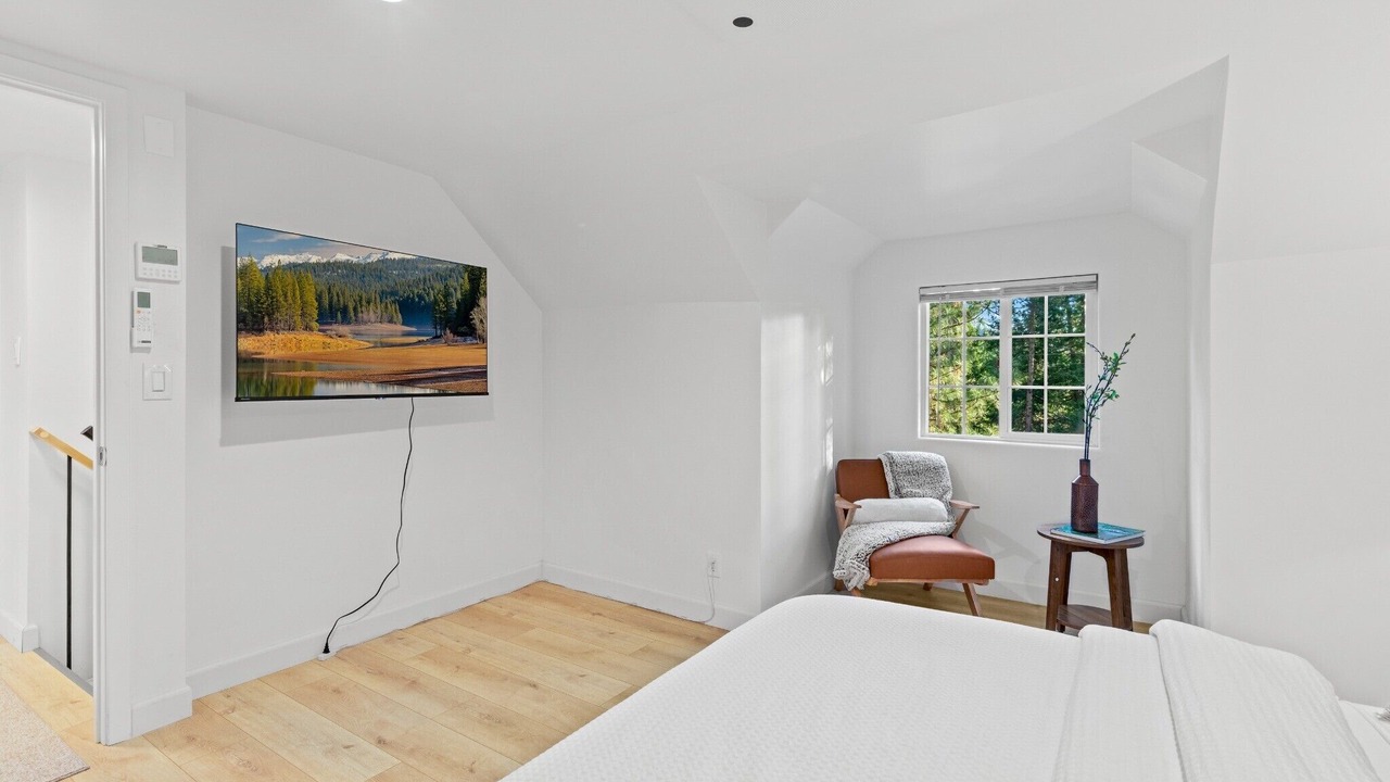 Photo of Bedroom in Pollock Pines