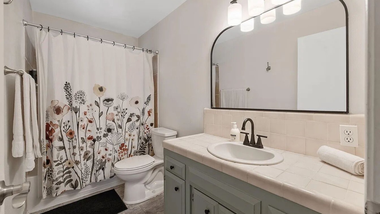 Photo of Bathroom in Clovis