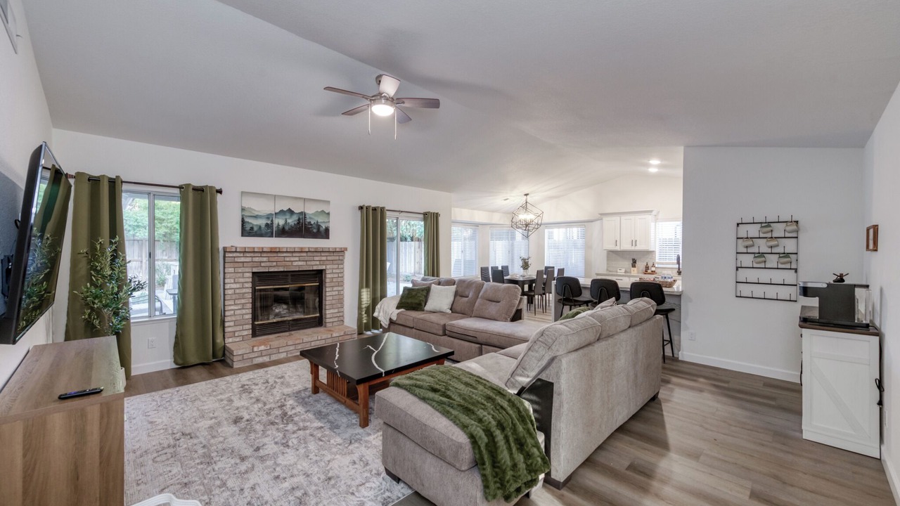 Photo of Livingroom in Clovis