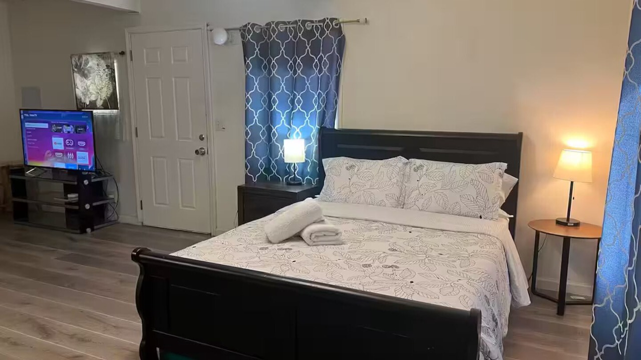 Photo of Bedroom in Centerville