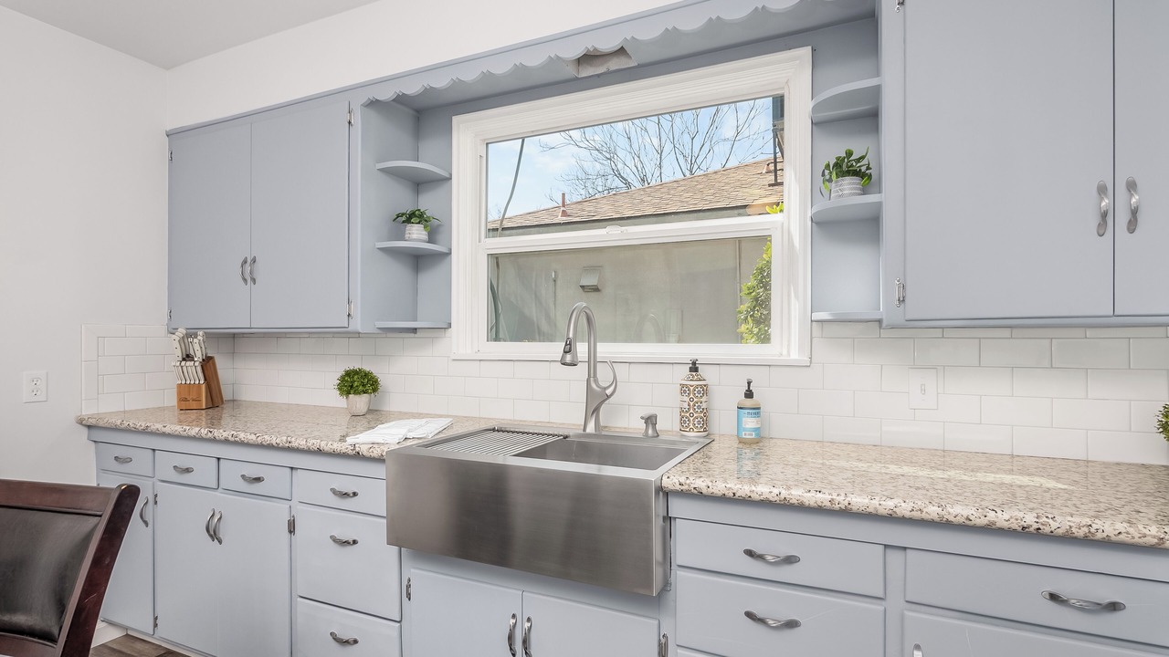 Photo of Kitchen in Hanford
