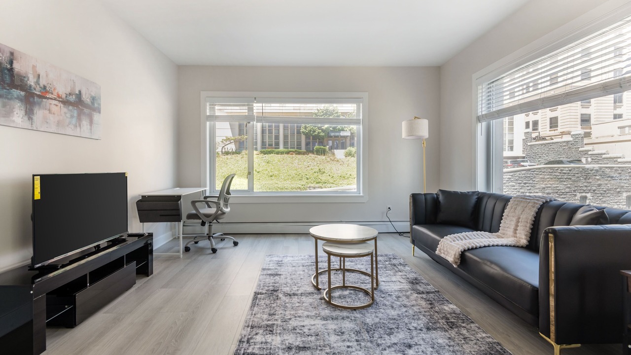 Photo of Livingroom in Nob Hill