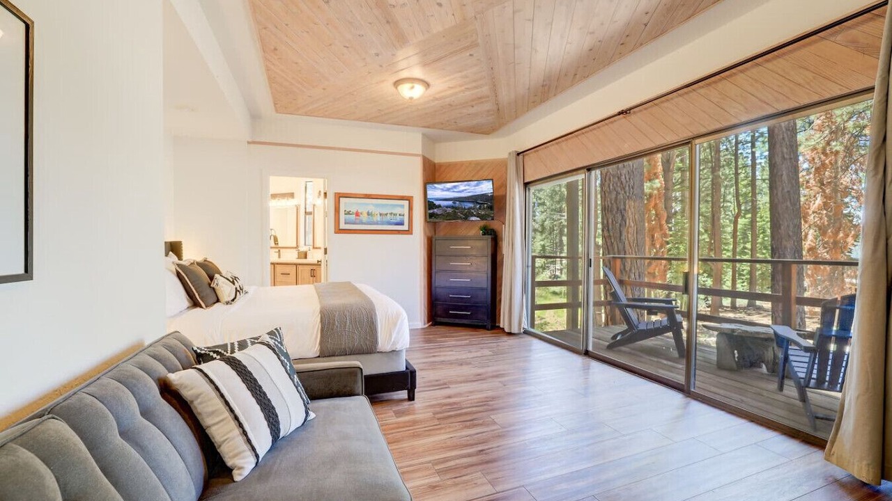 Photo of Bedroom in Tahoe Village