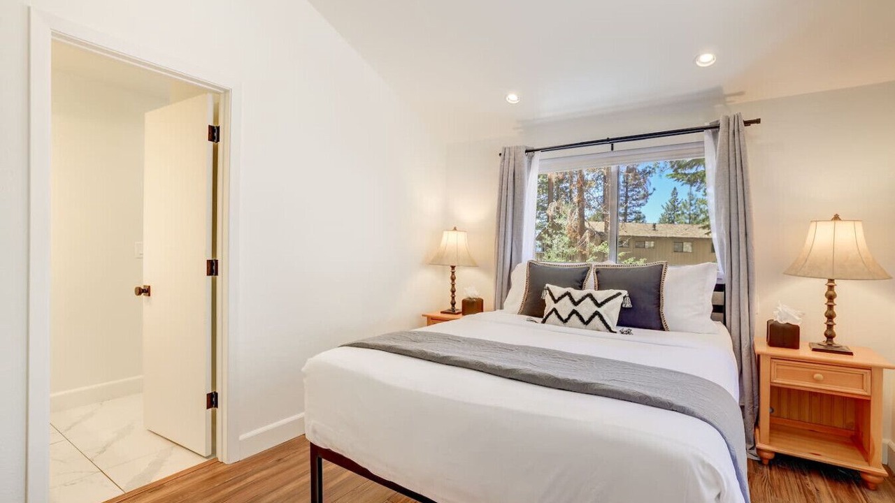 Photo of Bedroom in Tahoe Village